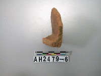 藏品(紅色夾砂陶片)的圖片